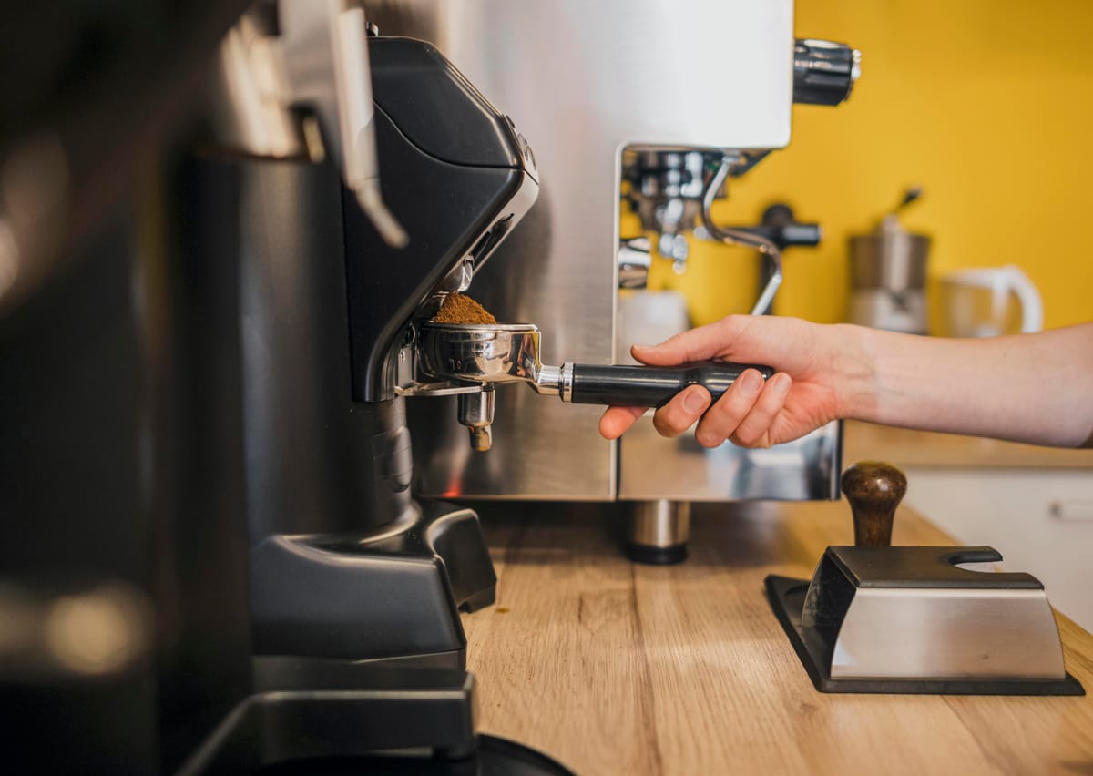 Scegliere la migliore macchina caffè professionale